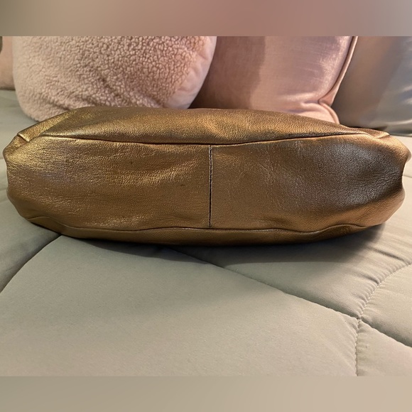Authentic Coach Ali Hobo - Picture 6 of 16